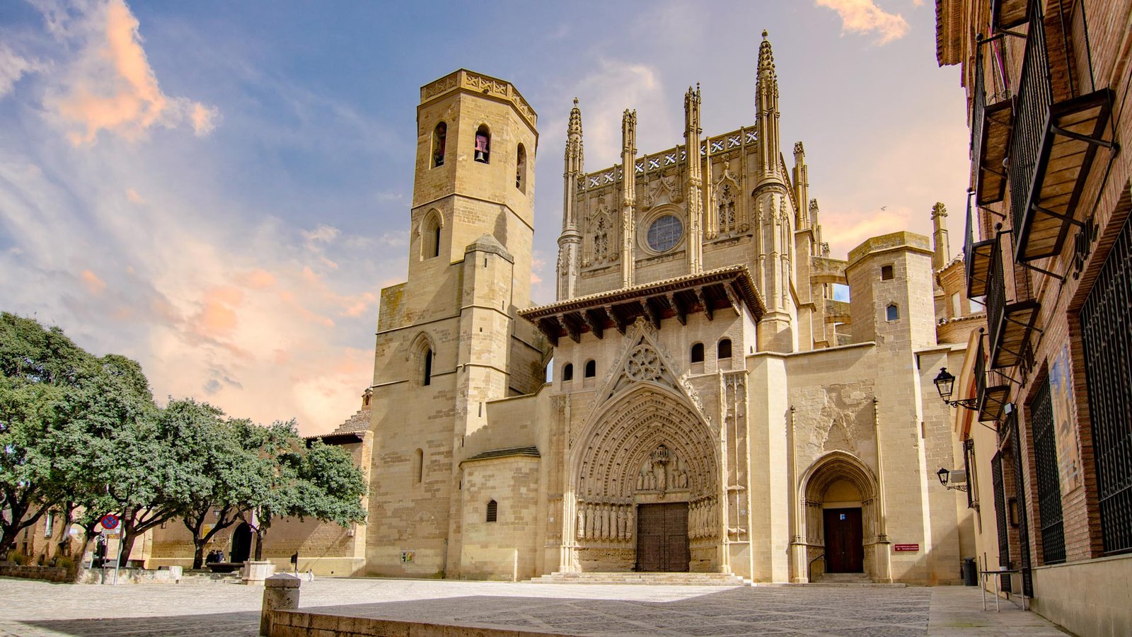 Vista de Huesca capital, ciudad a la que dirigimos nuestros servicios de diseño web